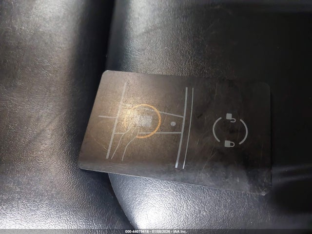 2021 TESLA MODEL Y 5YJYGDEE5MF191321 Photo 10