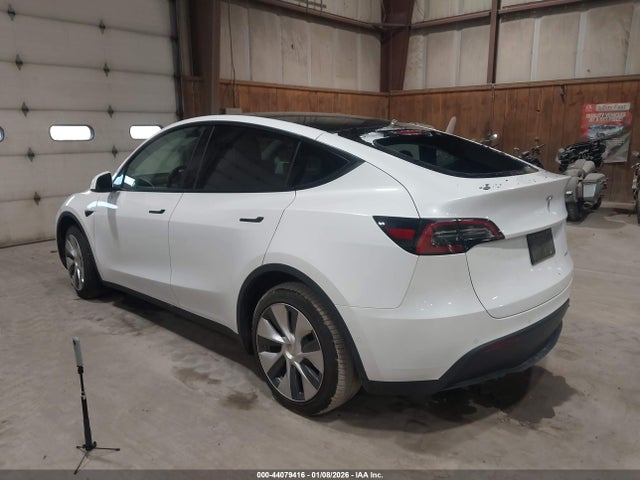 2021 TESLA MODEL Y 5YJYGDEE5MF191321 Photo 2