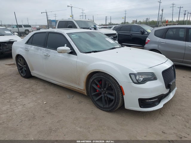 Chrysler 300 300c 2023 2C3CCAPJ4PH542429 Image 17