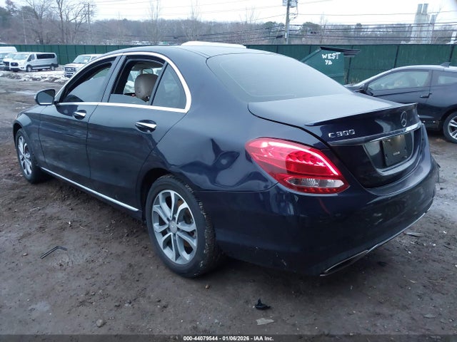 44079544 :رقم المزاد ، 55SWF4KB1GU154225 vin ، 2016 Mercedes-benz C 300 4matic مزاد بيع