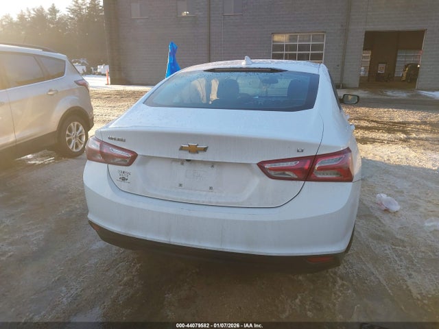 1G1ZD5STXMF019473 Chevrolet Malibu Fwd Lt