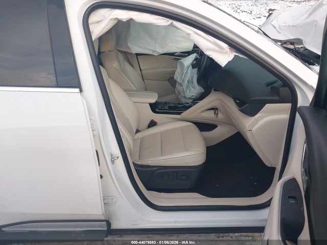 Продаж на аукціоні авто 2021 Buick Envision Awd Essence, vin: LRBFZPR49MD192739, номер лоту: 44079593