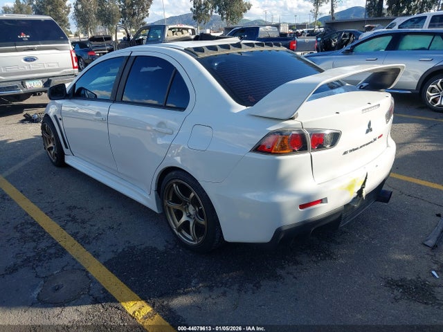 2011 MITSUBISHI LANCER EVOLUTION JA32W5FVXBU044539 Photo 2