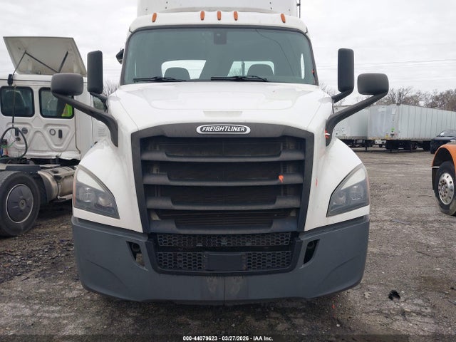 1FUBHSDV9LLKX8409 Freightliner New Cascadia 116