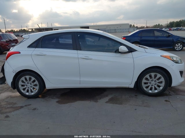 KMHD35LH5GU316998 Hyundai ELANTRA GT