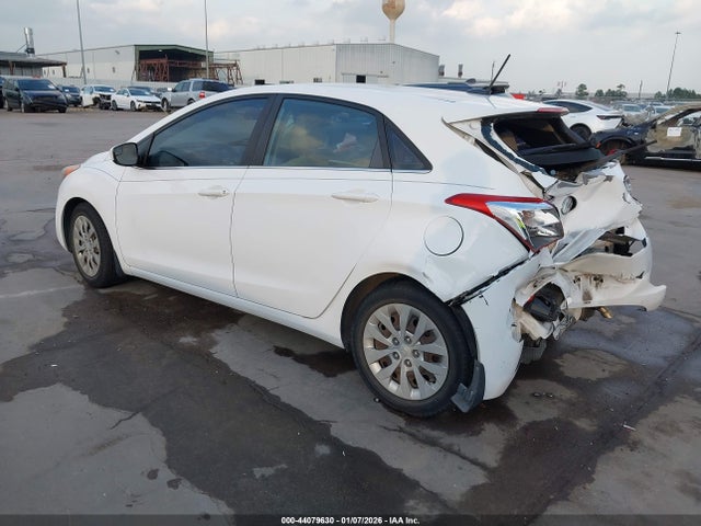KMHD35LH5GU316998 Hyundai ELANTRA GT