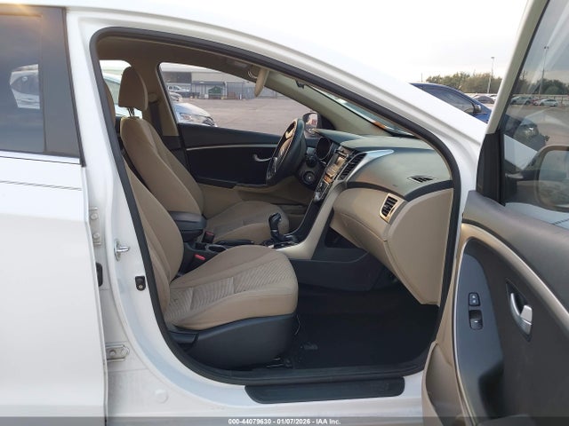 KMHD35LH5GU316998 Hyundai ELANTRA GT