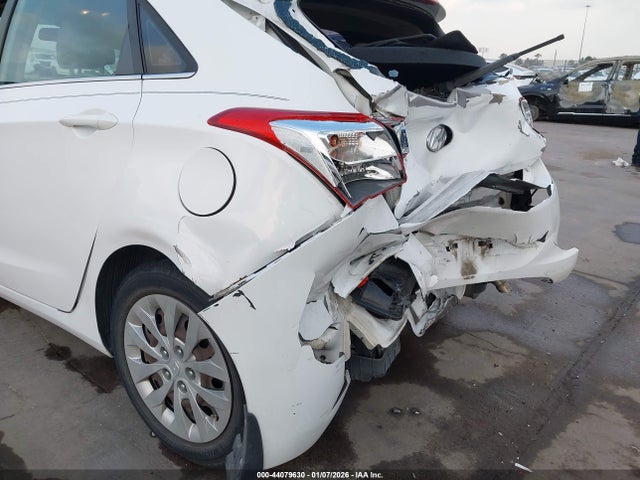 KMHD35LH5GU316998 Hyundai ELANTRA GT
