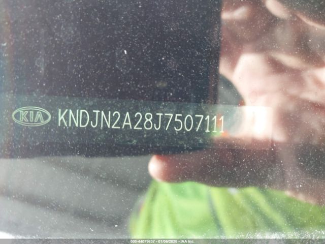 2018 KIA SOUL KNDJN2A28J7507111 Photo 8