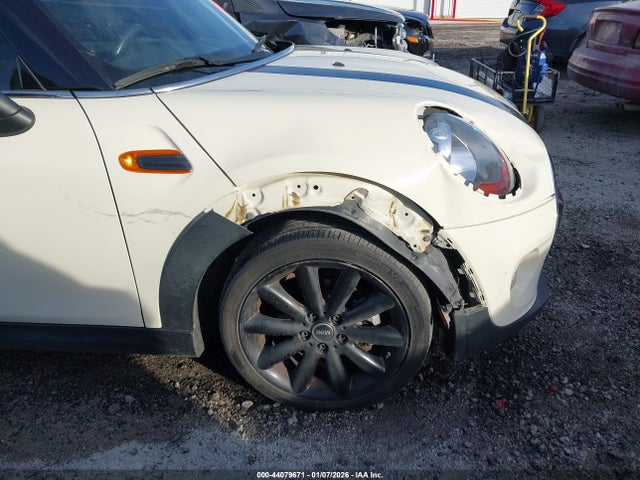 2018 MINI HARDTOP WMWXP5C59J2H28968 Photo 5