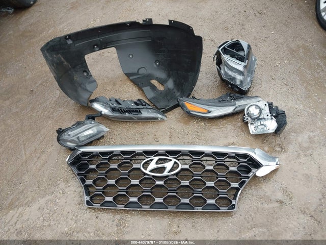 Auction sale of the 2019 Hyundai Santa Fe Sel, vin: 5NMS3CAD6KH022994, lot number: 44079787