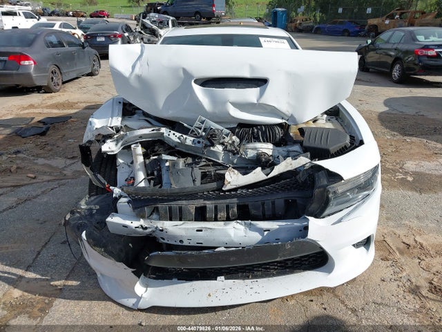 2C3CDXBG2NH169397 Dodge Charger Sxt Rwd