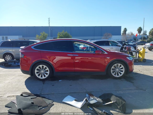 5YJXCBE25GF013298 Tesla Model X 60d/70d/75d/90d/p100d