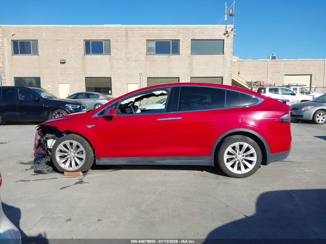 5YJXCBE25GF013298 Tesla Model X 60d/70d/75d/90d/p100d