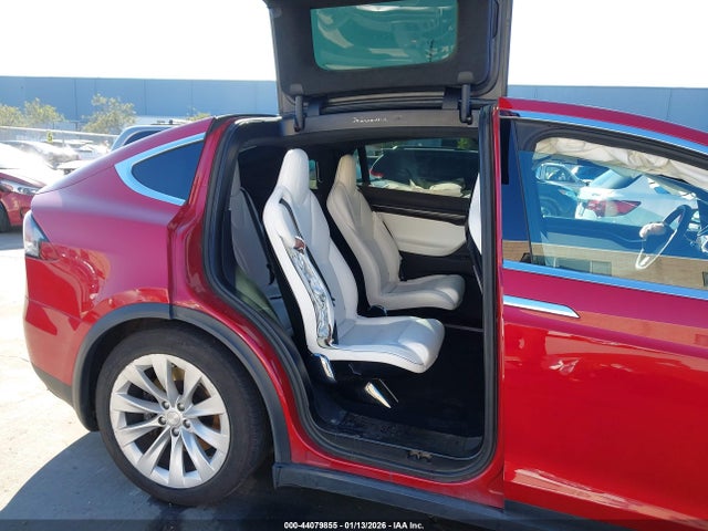5YJXCBE25GF013298 Tesla Model X 60d/70d/75d/90d/p100d