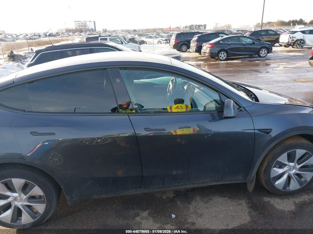 7SAYGDEE1RA226024 Tesla Model Y Long Range Dual Motor All-wheel Drive