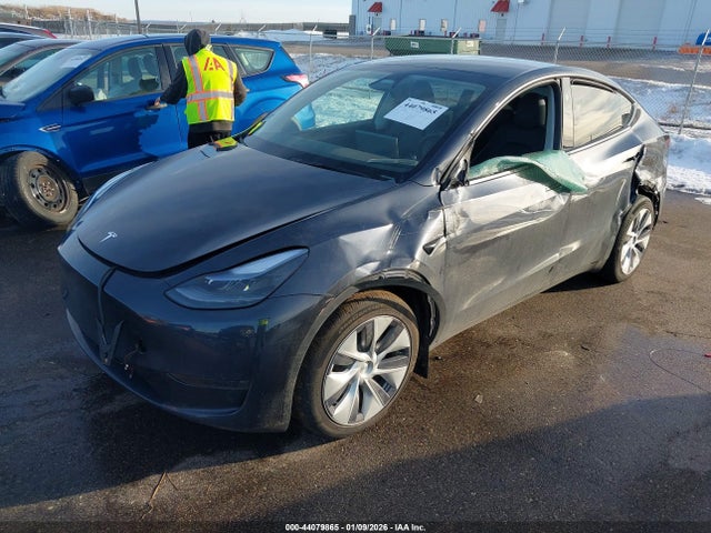 2024 TESLA MODEL Y 7SAYGDEE1RA226024 Photo 1