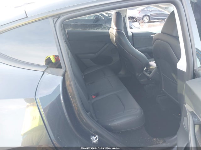 2024 TESLA MODEL Y 7SAYGDEE1RA226024 Photo 7