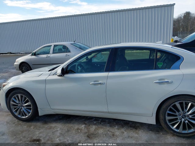 44079882 :رقم المزاد ، JN1EV7AP9JM356908 vin ، 2018 Infiniti Q50 3.0t Luxe مزاد بيع