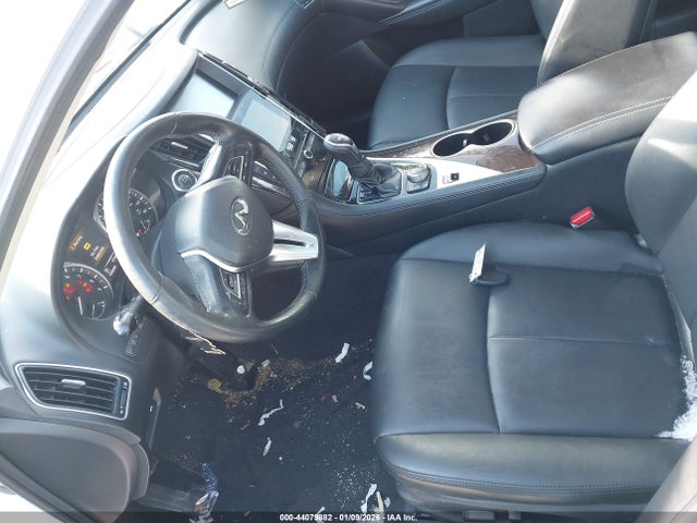 44079882 :رقم المزاد ، JN1EV7AP9JM356908 vin ، 2018 Infiniti Q50 3.0t Luxe مزاد بيع