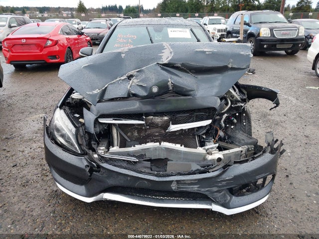 55SWF4JB5FU077424 Mercedes-Benz C 300 Sport