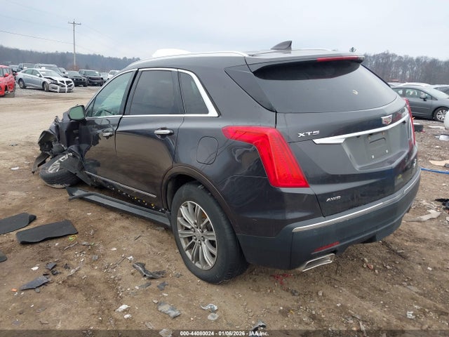 2017 CADILLAC XT5 1GYKNDRSXHZ214551 Photo 2