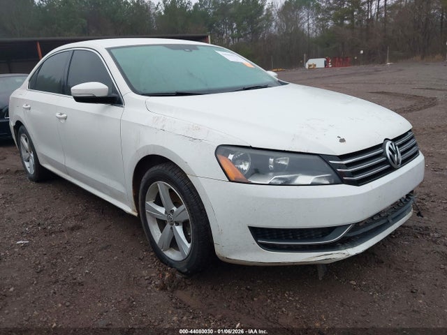 2014 VOLKSWAGEN PASSAT 1VWBS7A30EC114636