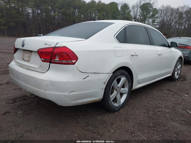 2014 VOLKSWAGEN PASSAT 1VWBS7A30EC114636 Photo 3
