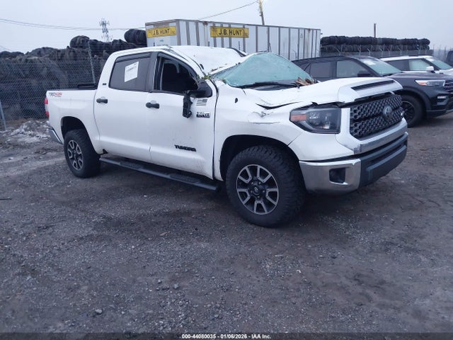 Toyota Tundra Sr5 5.7l V8 2017 5TFDW5F19HX673000 zdjęcie główne