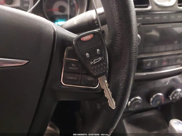 2013 CHRYSLER 200 1C3CCBAB2DN720249 Photo 10