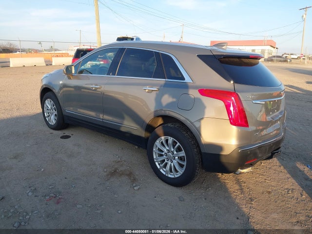 2019 CADILLAC XT5 1GYKNBRS4KZ159025 Photo 2