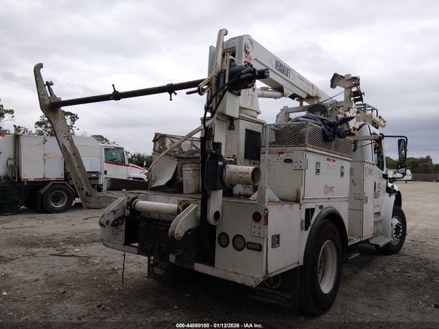 44080100 :رقم المزاد ، 3ALACWDU6HDJG1130 vin ، 2017 Freightliner M2 106 مزاد بيع
