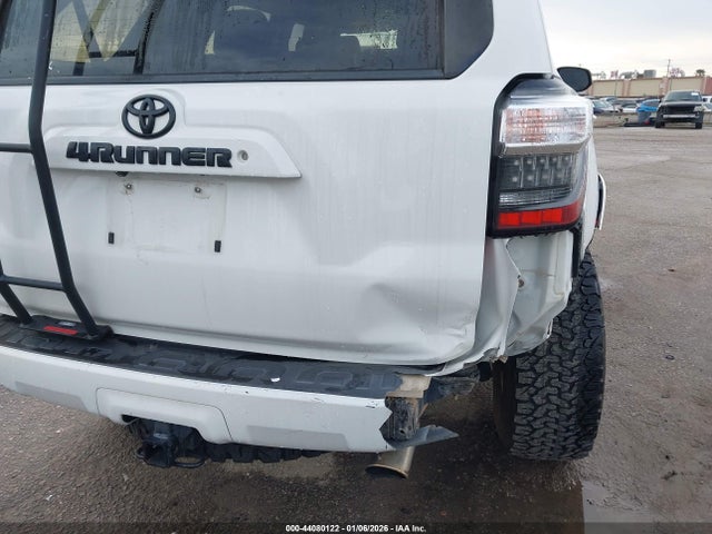 JTEBU5JR6K5640271 Toyota 4RUNNER SR5
