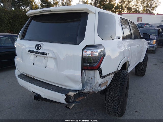 JTEBU5JR6K5640271 Toyota 4RUNNER SR5