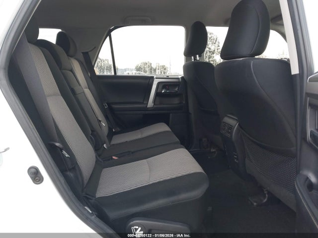 JTEBU5JR6K5640271 Toyota 4RUNNER SR5