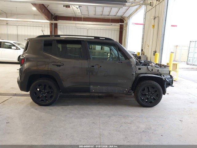 ZACCJBAB5JPH47014 Jeep Renegade Upland Edition 4x4