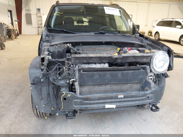 ZACCJBAB5JPH47014 Jeep Renegade Upland Edition 4x4