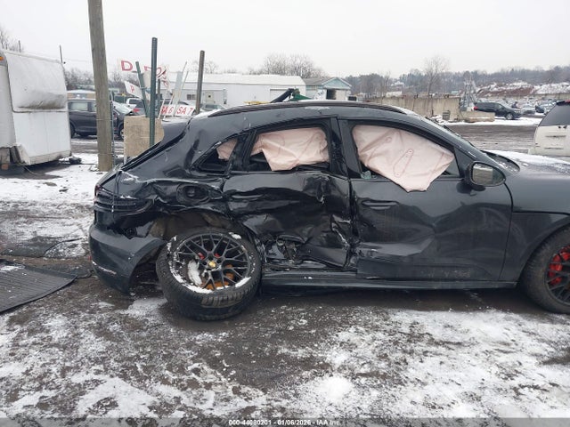 2018 PORSCHE MACAN WP1AG2A50JLB62960 Photo 5