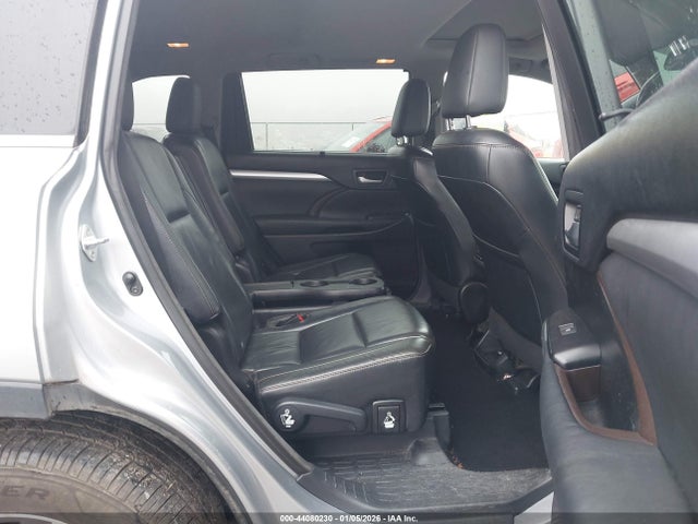 5TDKKRFH9GS125137 Toyota Highlander Xle V6