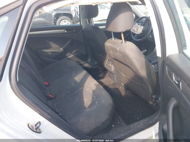 Продажа на аукционе авто 2013 Volkswagen Passat S, vin: 1VWAH7A30DC095157, номер лота: 44080243