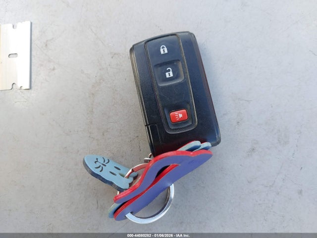 2004 Toyota Prius მანქანა იყიდება აუქციონზე, vin: JTDKB20U040099152, აუქციონის ნომერი: 44080282