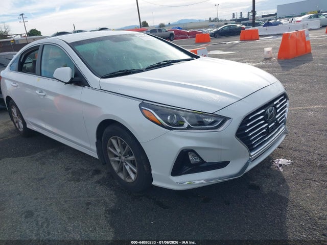 Hyundai SONATA SE 2018 5NPE24AF9JH673142 zdjęcie główne