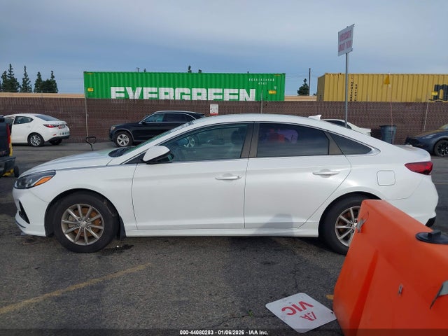Hyundai SONATA SE 2018 5NPE24AF9JH673142 Image 14