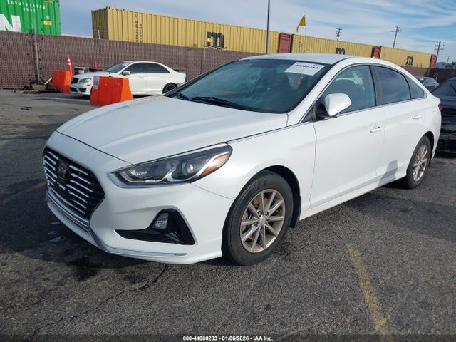 Hyundai SONATA SE 2018 5NPE24AF9JH673142 Image 2