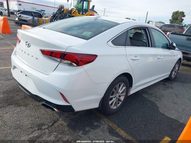 Hyundai SONATA SE 2018 5NPE24AF9JH673142 Image 4
