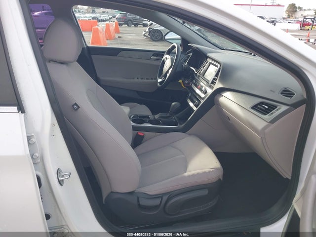 Hyundai SONATA SE 2018 5NPE24AF9JH673142 Image 5