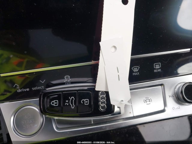 2019 AUDI E-TRON WA1VAAGE4KB015709 Photo 10