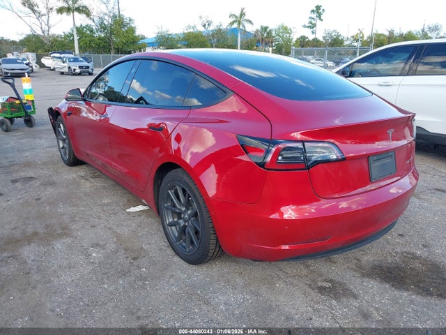 2022 TESLA MODEL 3 5YJ3E1EBXNF187870 Photo 2