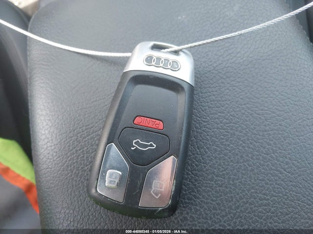 2017 AUDI A4 WAUDNAF4XHN044540 Photo 10