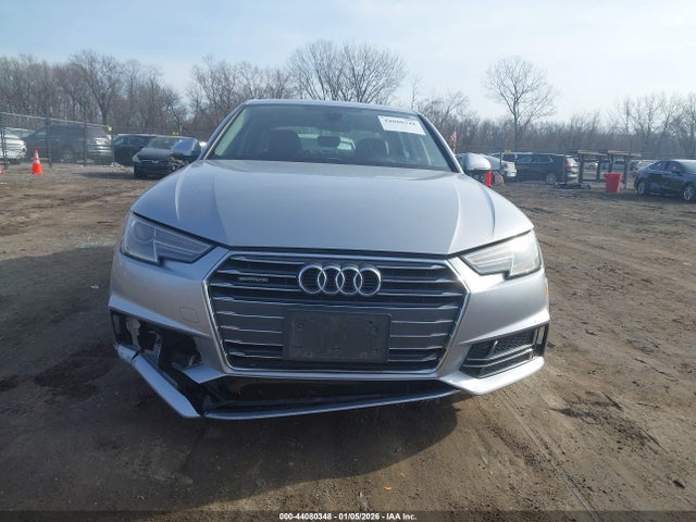 44080348 :رقم المزاد ، WAUDNAF4XHN044540 vin ، 2017 Audi A4 2.0t Season Of Audi Premium مزاد بيع